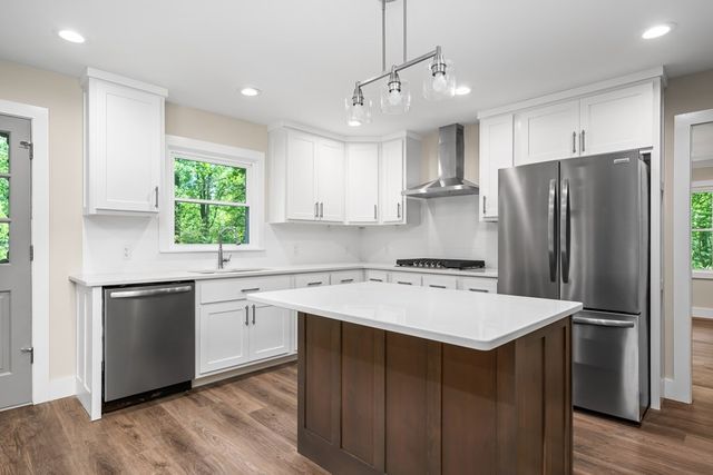 972 Georgetown Rd, Cookeville, TN 38501