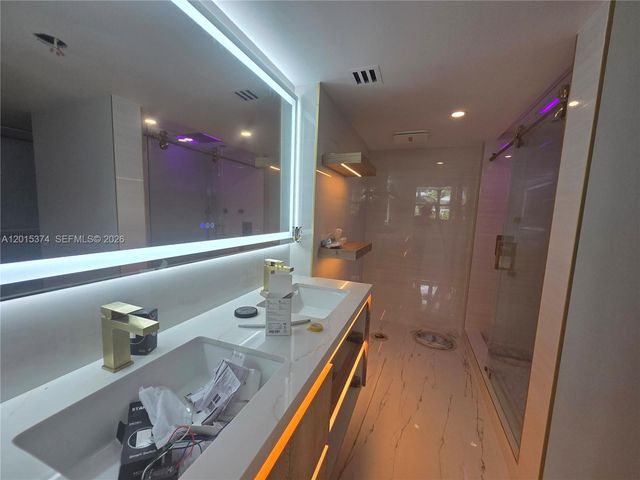 1623 Collins Ave 415, Miami Beach, FL 33139