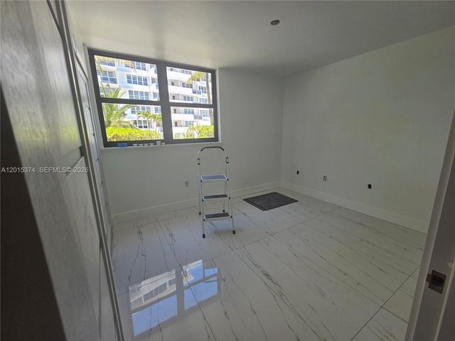 1623 Collins Ave 415, Miami Beach, FL 33139