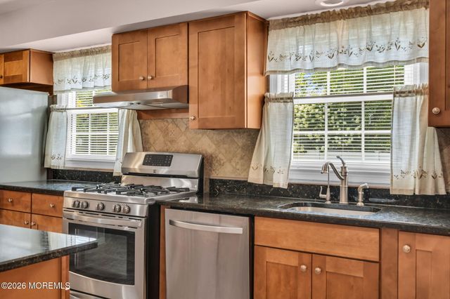 140 Brandon Road, Manchester, NJ 08759