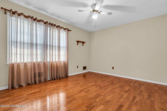 140 Brandon Road, Manchester, NJ 08759