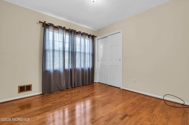 140 Brandon Road, Manchester, NJ 08759