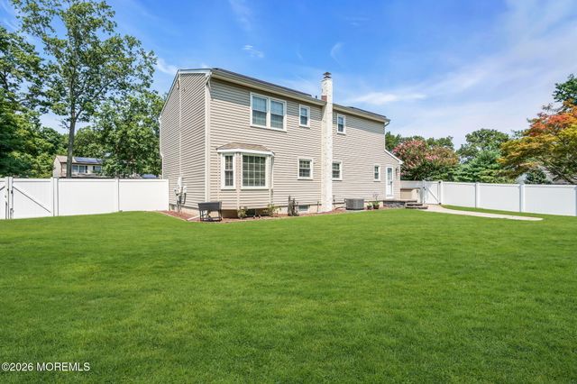 140 Brandon Road, Manchester, NJ 08759