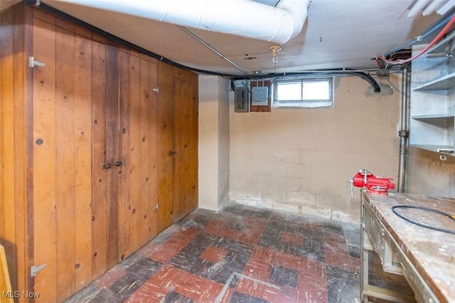 295 E 276th Street, Euclid, OH 44132