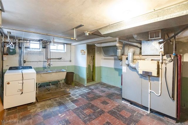 295 E 276th Street, Euclid, OH 44132