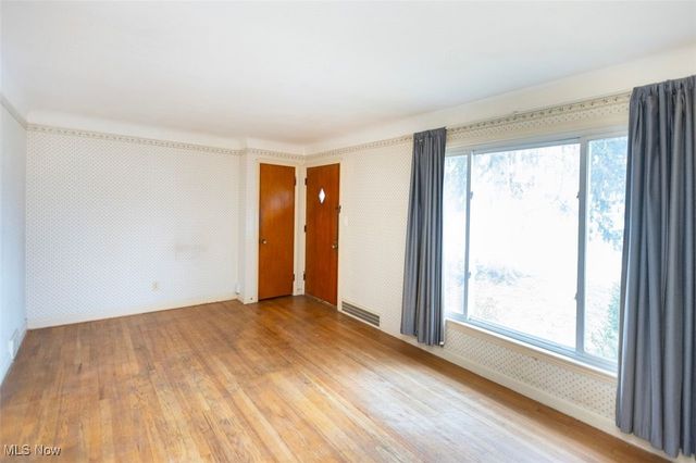 295 E 276th Street, Euclid, OH 44132