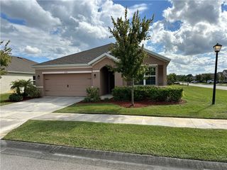 2725 Granville Manor SW, Vero Beach, FL 32968