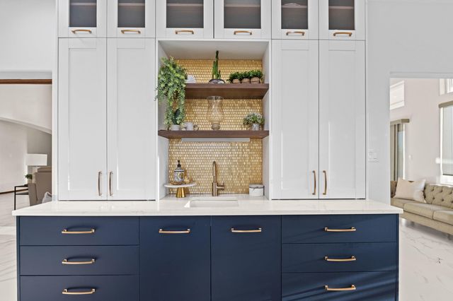 809 7th Street NE, Rio Rancho, NM 87124