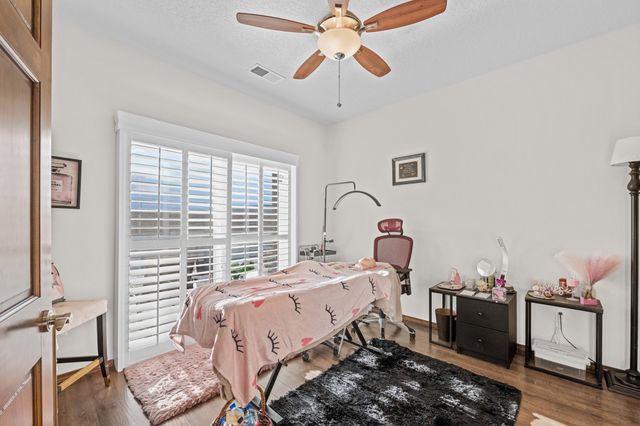 809 7th Street NE, Rio Rancho, NM 87124