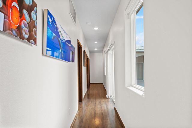 809 7th Street NE, Rio Rancho, NM 87124