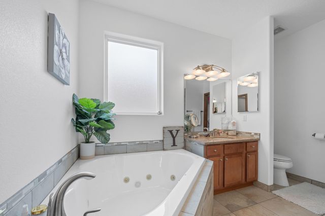 809 7th Street NE, Rio Rancho, NM 87124