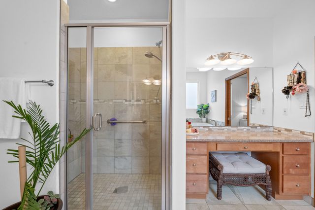 809 7th Street NE, Rio Rancho, NM 87124