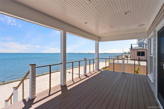 21 Shinnecock Road, East Quogue, NY 11942