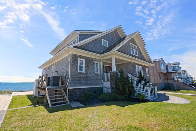 21 Shinnecock Road, East Quogue, NY 11942