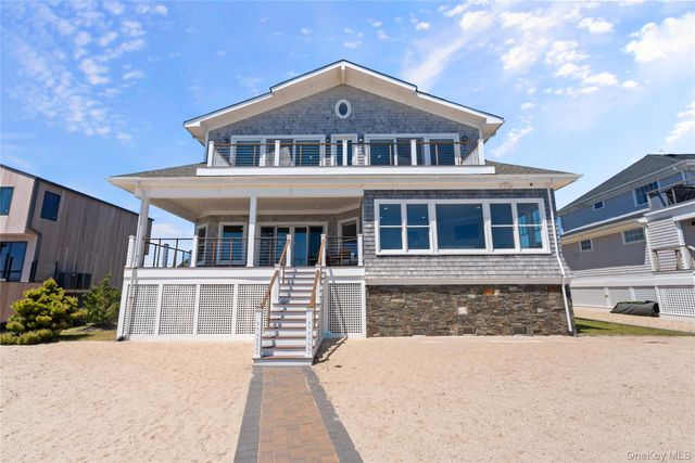 21 Shinnecock Road, East Quogue, NY 11942