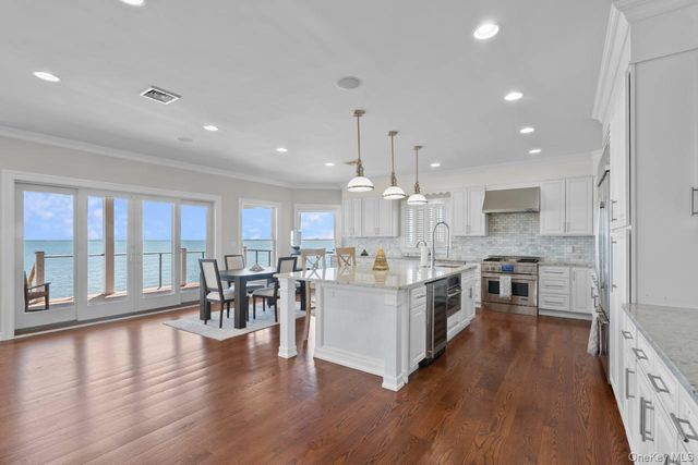 21 Shinnecock Road, East Quogue, NY 11942