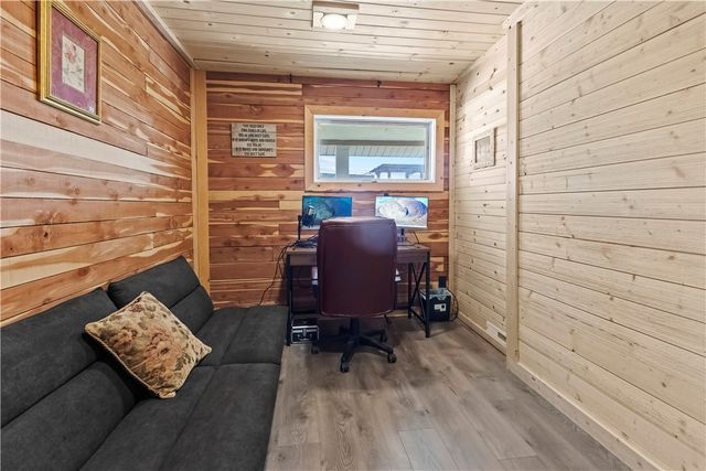 2097 NC 1600, Compton, AR 72624