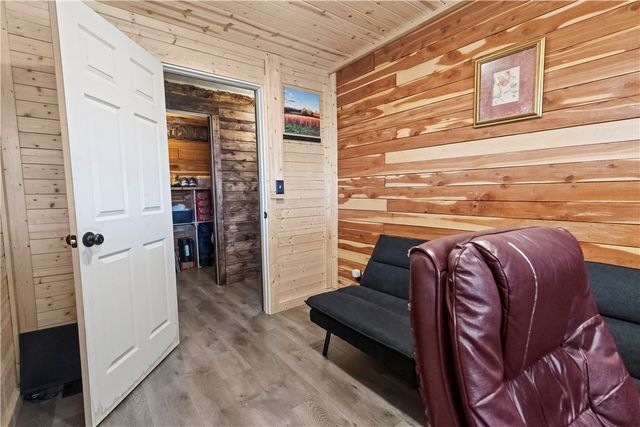 2097 NC 1600, Compton, AR 72624