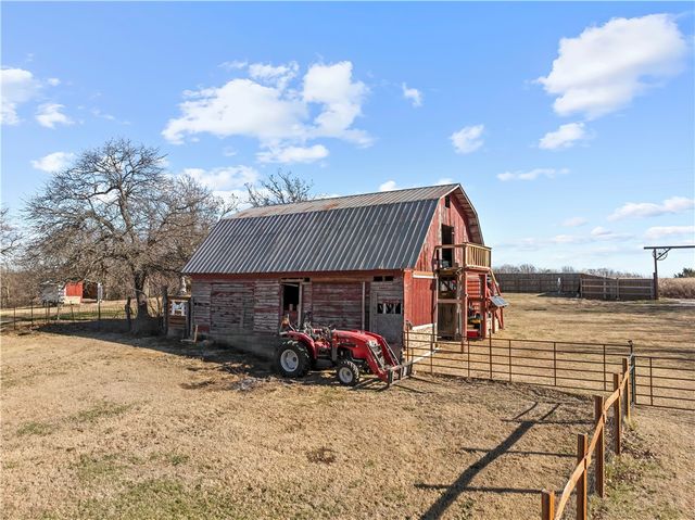 2097 NC 1600, Compton, AR 72624