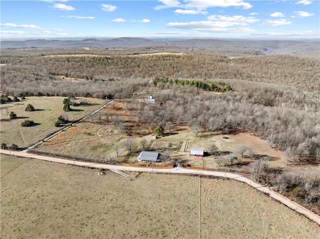 2097 NC 1600, Compton, AR 72624