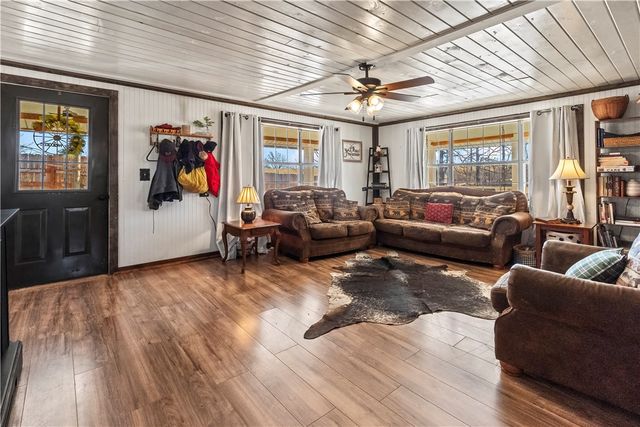 2097 NC 1600, Compton, AR 72624