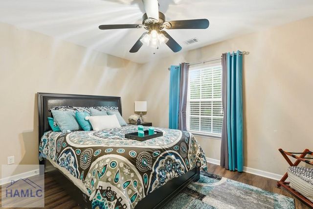 1311 Hillview Circle, Hinesville, GA 31313