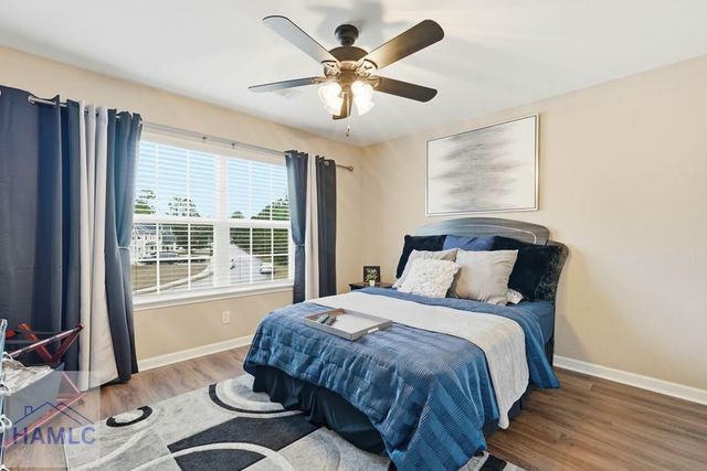 1311 Hillview Circle, Hinesville, GA 31313