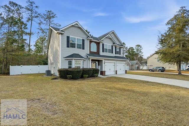 1311 Hillview Circle, Hinesville, GA 31313