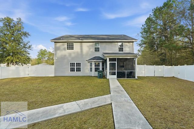 1311 Hillview Circle, Hinesville, GA 31313