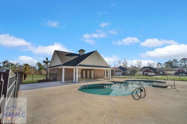 1311 Hillview Circle, Hinesville, GA 31313