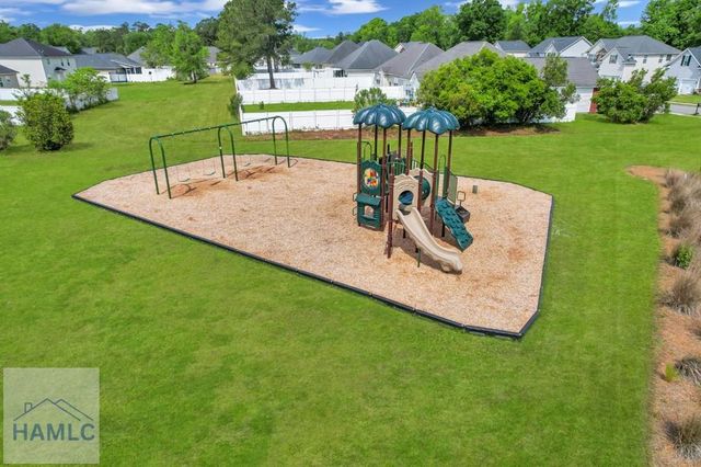 1311 Hillview Circle, Hinesville, GA 31313