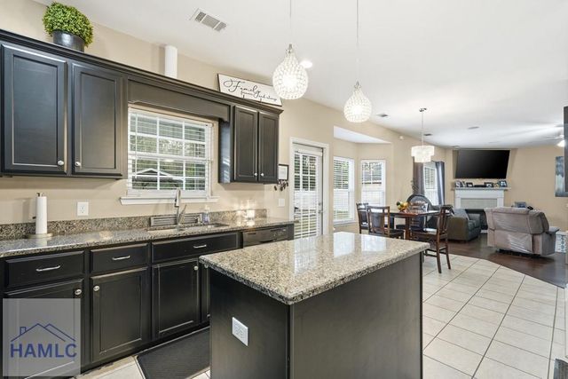 1311 Hillview Circle, Hinesville, GA 31313