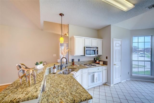 4168 Creekhollow Drive, Carrollton, TX 75010