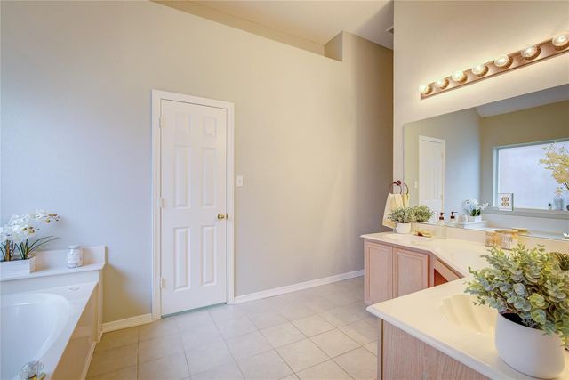 4168 Creekhollow Drive, Carrollton, TX 75010