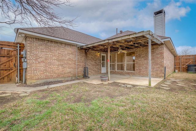 4168 Creekhollow Drive, Carrollton, TX 75010