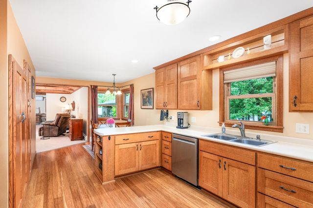 5506 W Arrowhead Road, Hermantown, MN 55811
