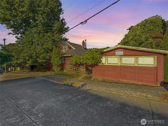801 Newton Street, Seattle, WA 98109