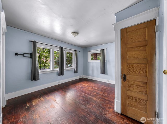 801 Newton Street, Seattle, WA 98109