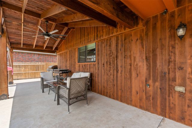 1524 Quails Nest Drive, Fort Worth, TX 76177