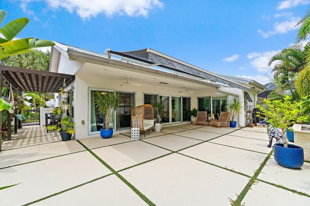 126 Seashore Drive, Jupiter, FL 33477