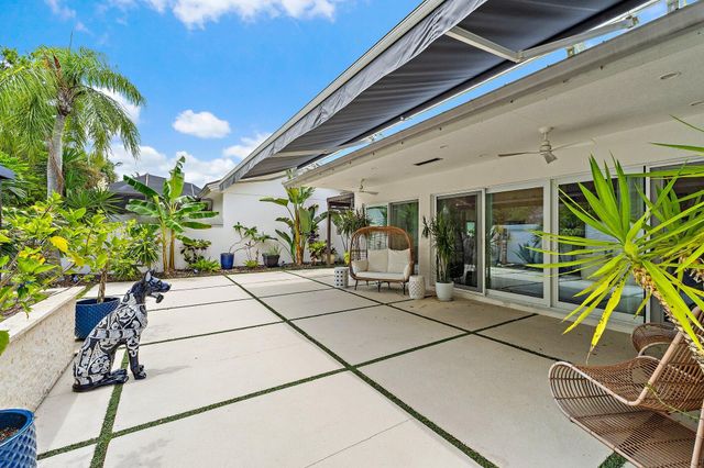 126 Seashore Drive, Jupiter, FL 33477