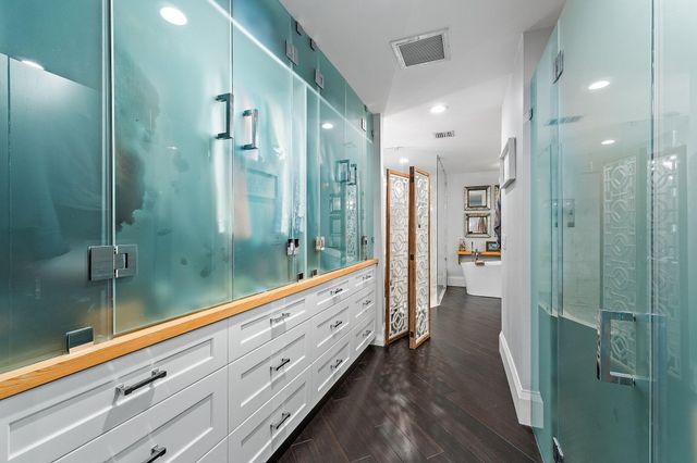 126 Seashore Drive, Jupiter, FL 33477
