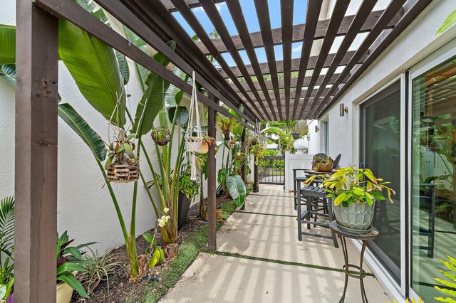 126 Seashore Drive, Jupiter, FL 33477