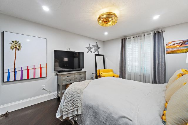 126 Seashore Drive, Jupiter, FL 33477