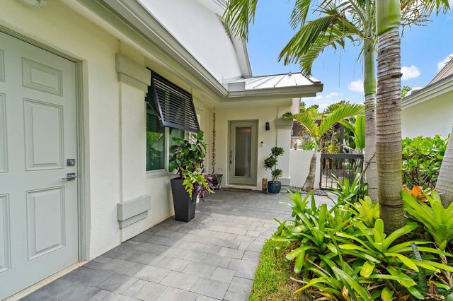 126 Seashore Drive, Jupiter, FL 33477