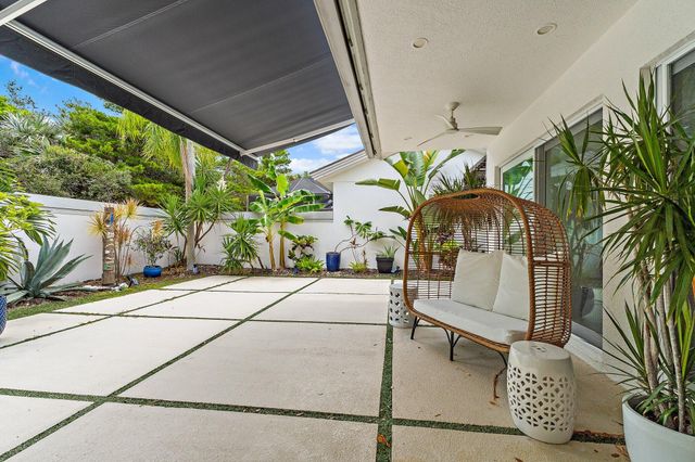 126 Seashore Drive, Jupiter, FL 33477