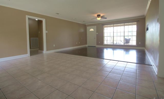 21601 Plank Rd, Zachary, LA 70791