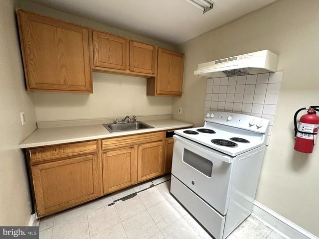 300-308 MACDADE BLVD, Darby, PA 19023