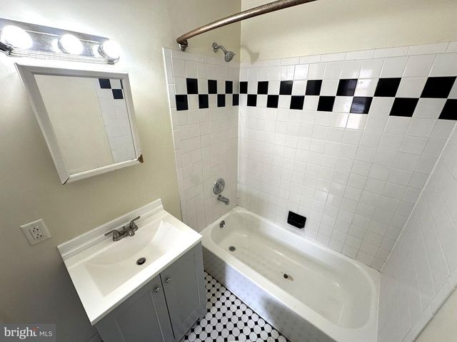 300-308 MACDADE BLVD, Darby, PA 19023