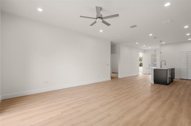 132 11TH AVENUE, Osteen, FL 32764